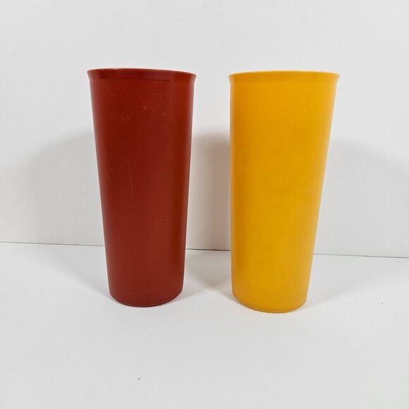 Vintage Tupperware Tumblers Lot Of 9 Yellow & Orange Tall Cups 3 sizes - Picture 4 of 9